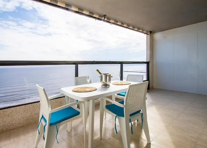 Espacio 18 - Primera Linea De Playa Apartment *